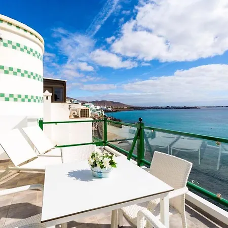 Sea Breeze Ocean View Appartement